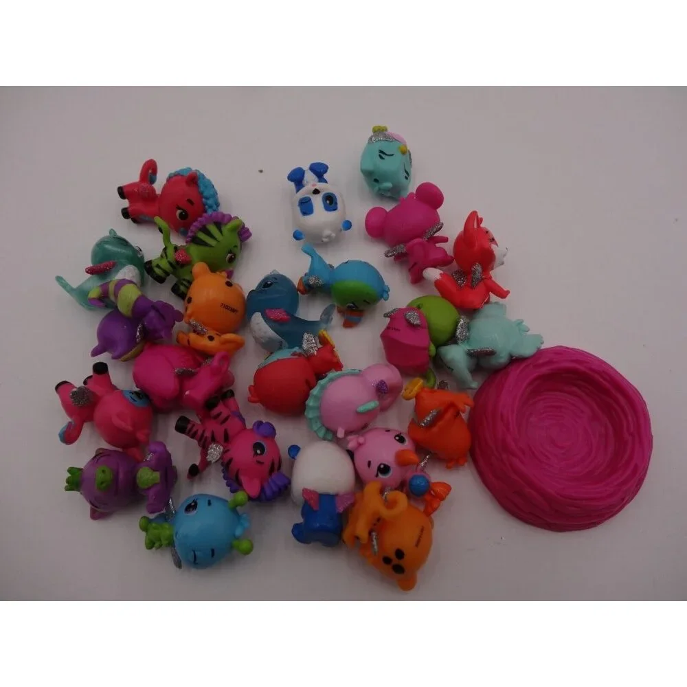 Hatchimals CollEGGtibles Tree House Hatchimal Nursery Playset an Eggcartons and‎